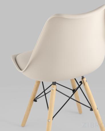Стул Eames Soft бежевый обеденный сиденье экокожа ножки из массива бука 