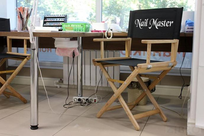 NAIL MASTER CHAIR 